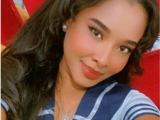 AmelyaLuna's Interactive live cam models Profile Image